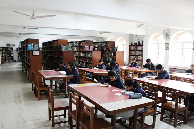 Modern School Gallery