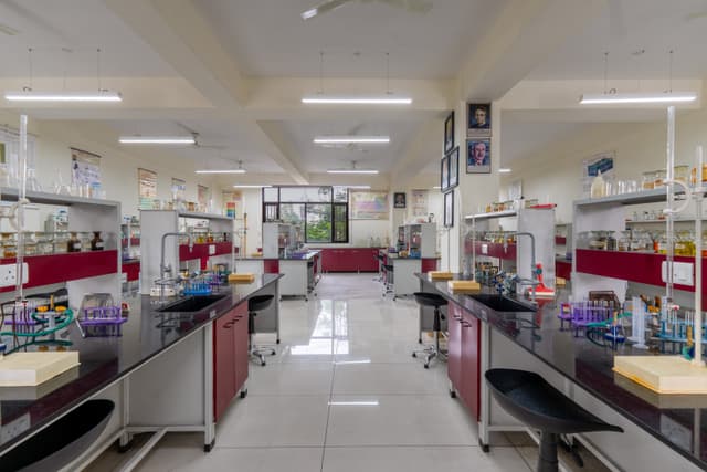 The TonsBridge School Gallery