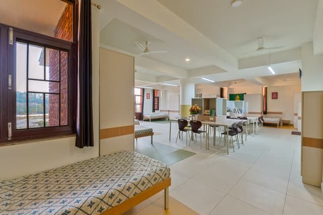 The TonsBridge School Gallery