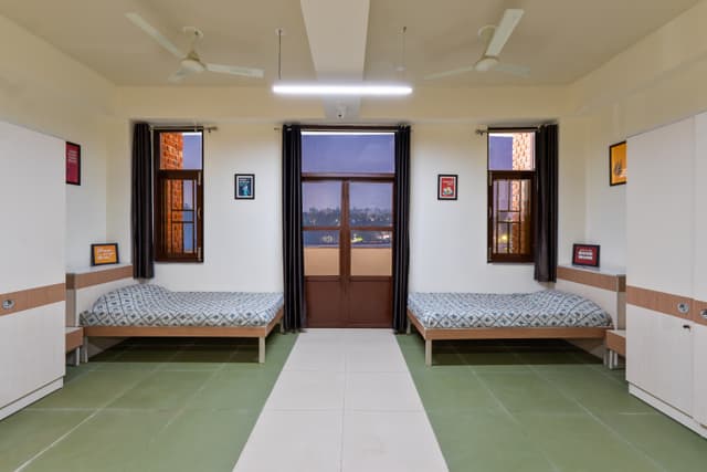 The TonsBridge School Gallery