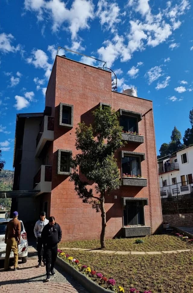 Woodbridge School Gallery