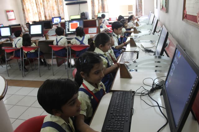 DLF Public School Gallery