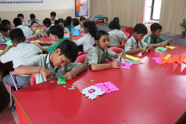 DLF Public School Gallery
