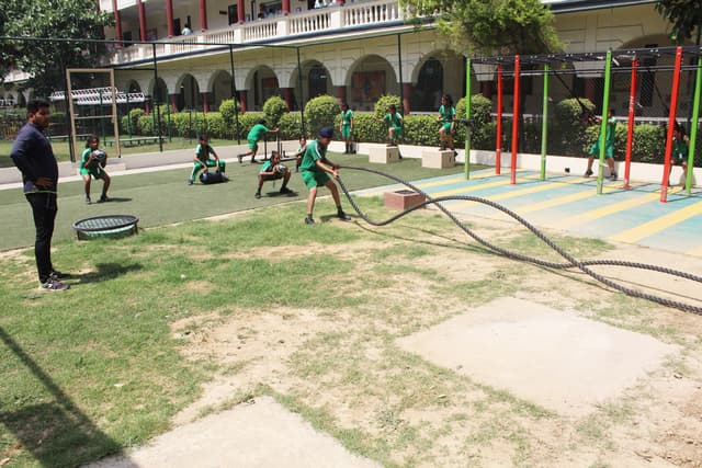 DLF Public School Gallery