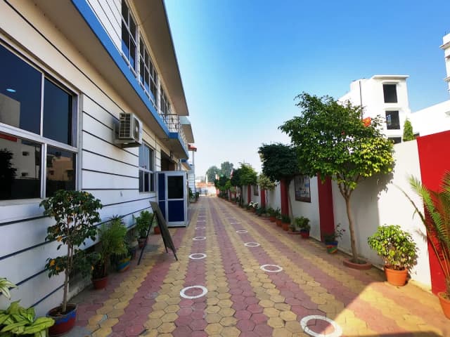 Raj English School Gallery
