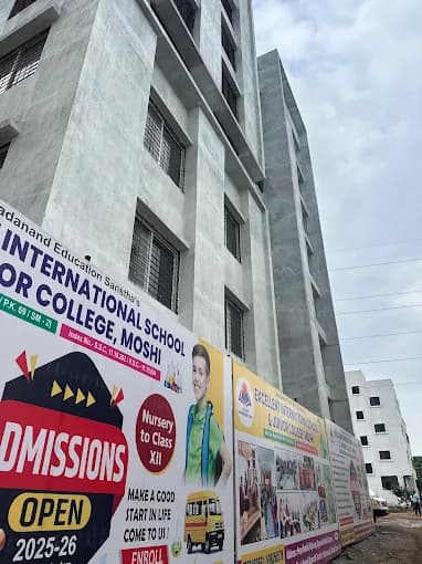 Excellent International School Gallery 0