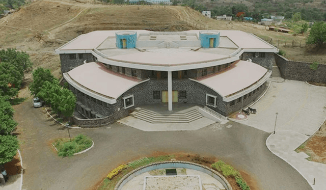 Rani Laxmibai Mulinchi Sainiki Shala Gallery 0