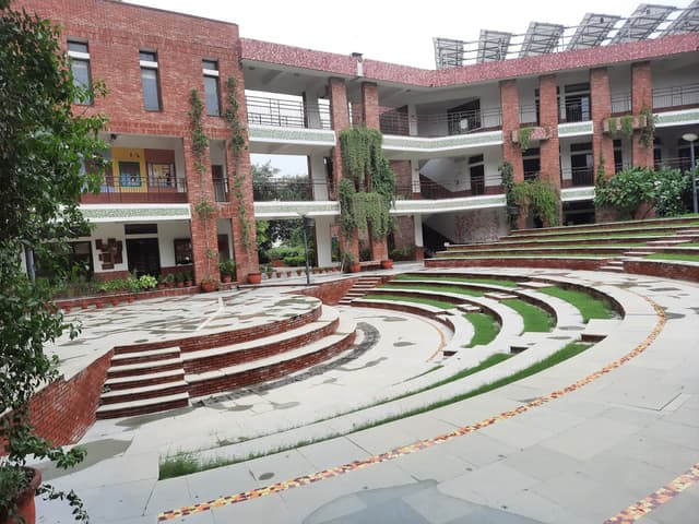 Shikshantar School