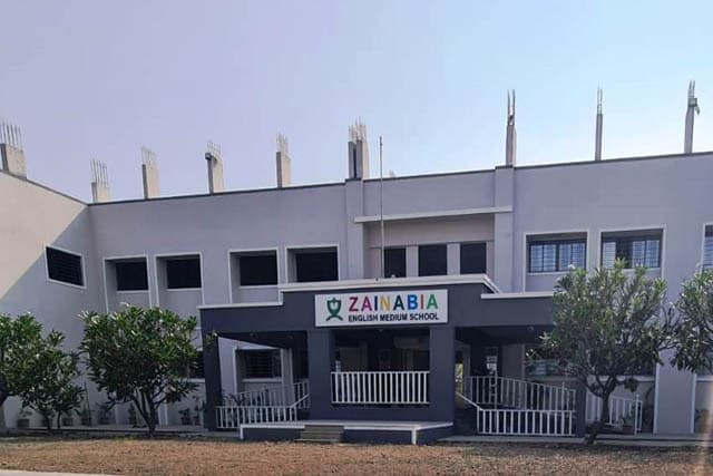 Zainabia English Medium School Gallery 0