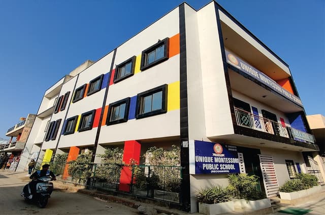 Unique Montessori Public School Gallery 0