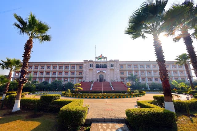 Career Point Gurukul Gallery 0