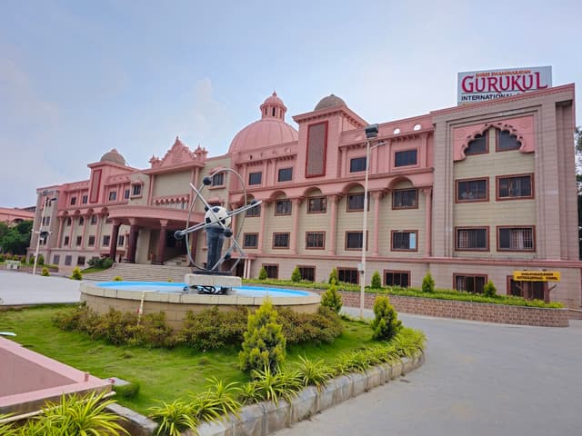 Shree Swaminarayan Gurukul International School Gallery 0