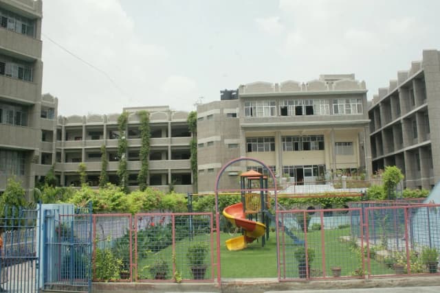 Veda Vyasa DAV Public School Gallery 0