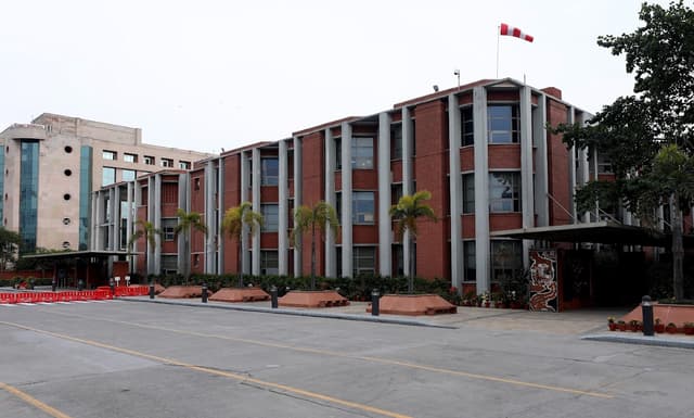 Step By Step School Gallery 0