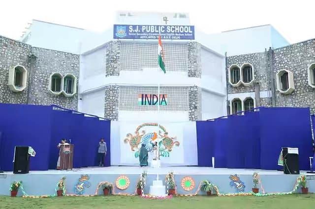 S R Global School Gallery 0