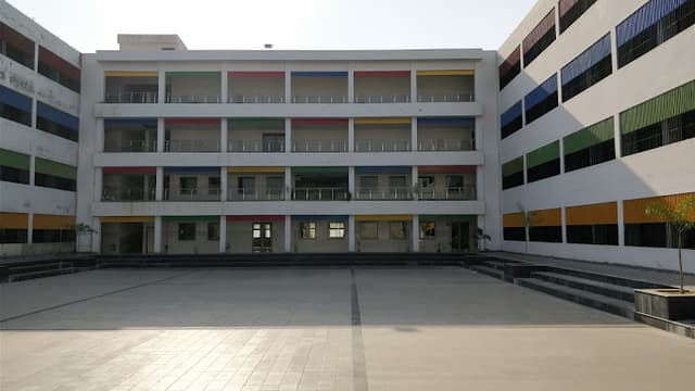 M.M. International School Gallery 0
