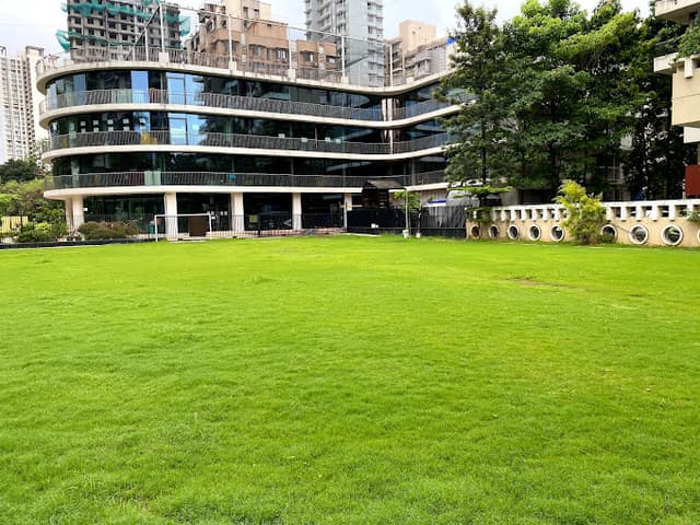 NEXT School Gallery 0