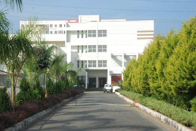 KMV Red Hills Senior Secondary School Gallery 0