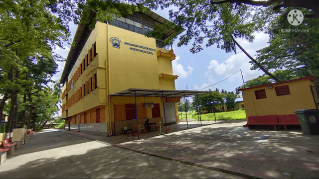 Modern English School Gallery 0