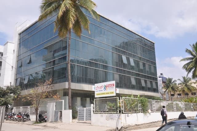 Base PU College Gallery 0