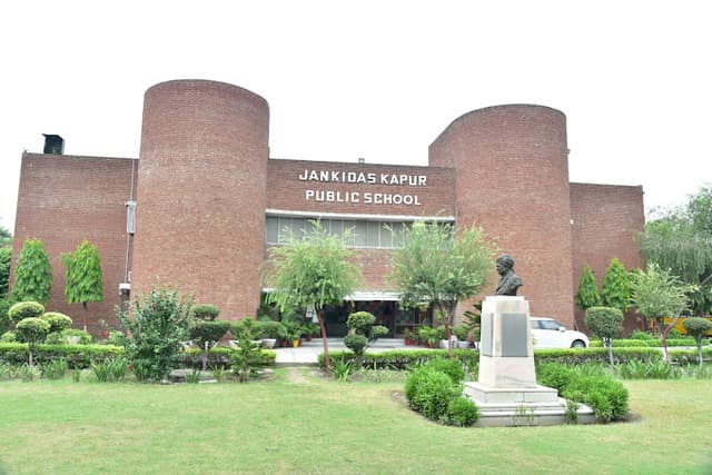 Jankidas Kapur Public School Gallery 0