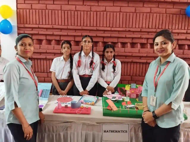 Radcliffe School Gallery 18