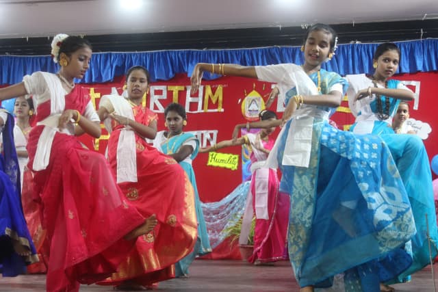 Holy Family Convent School Gallery 8