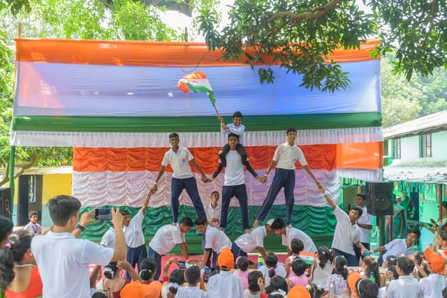 Future Laureates Academy Gallery 16