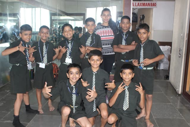 Sona'I' English Medium High School & Science Jr.College Gallery 2