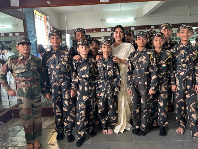 Sona'I' English Medium High School & Science Jr.College Gallery 1