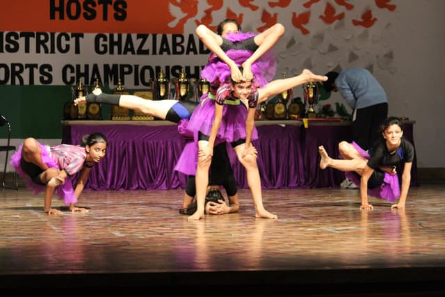 DLF Public School Gallery 18