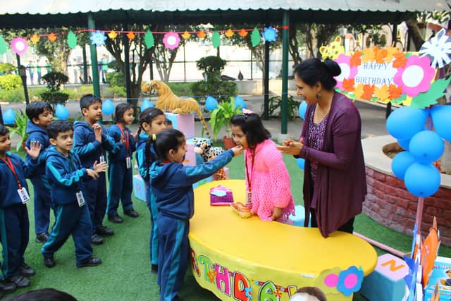 DLF Public School Gallery 6