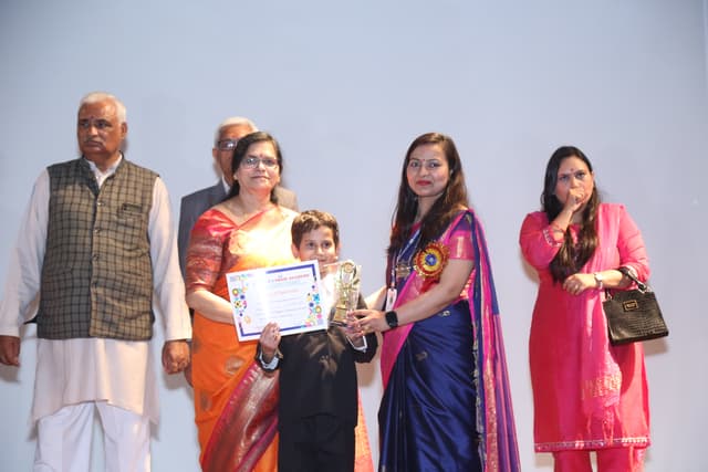 Vasundhara Mothers Pride Academy Gallery 22