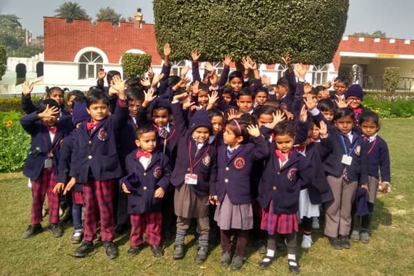 Bright Brain Public Collegiate Gallery 15