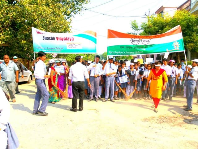 Mary Gardiner's Convent School Gallery 24