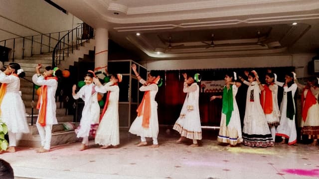 Mary Gardiner's Convent School Gallery 16