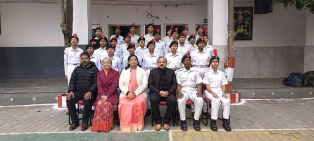 Modern Academy Gallery 18