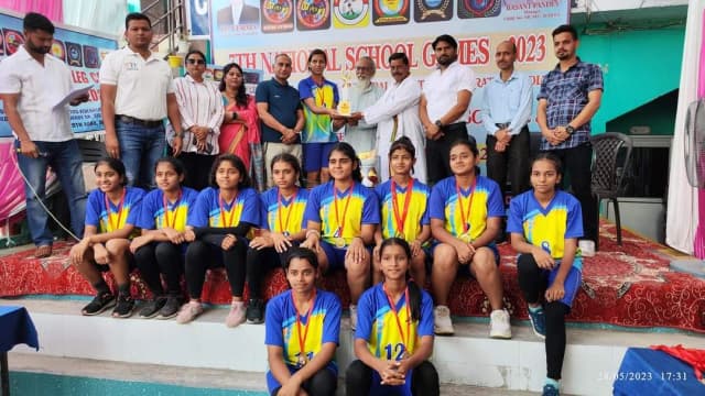 Modern Academy Gallery 13