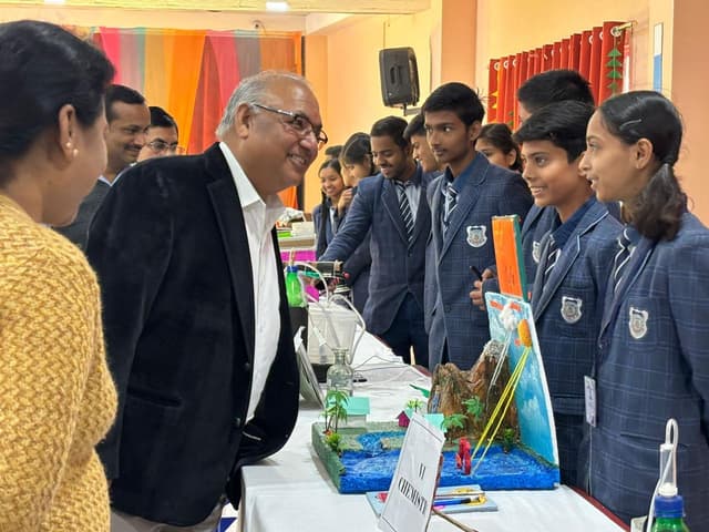 New Public College  Gallery 17