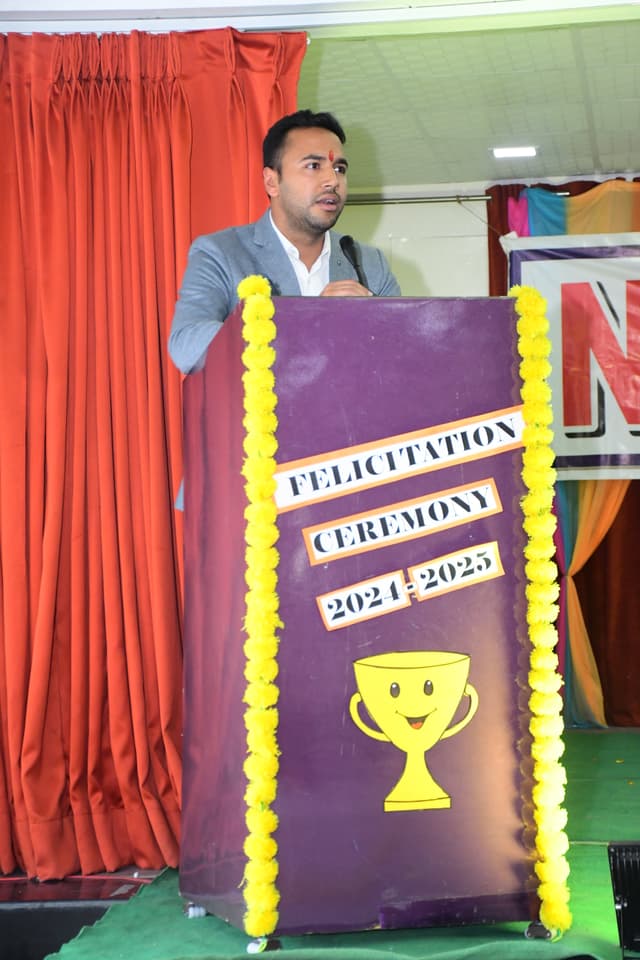 New Public College  Gallery 12