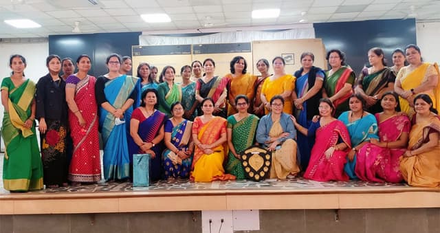 Rani Laxmi Bai Memorial School Gallery 28