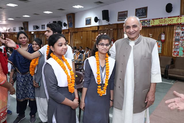 Rani Laxmi Bai Memorial Senior Secondary School Gallery 16