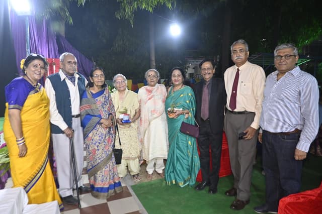 The Blooming Dales School Gallery 24