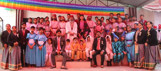 Thomas Academy Gallery 13