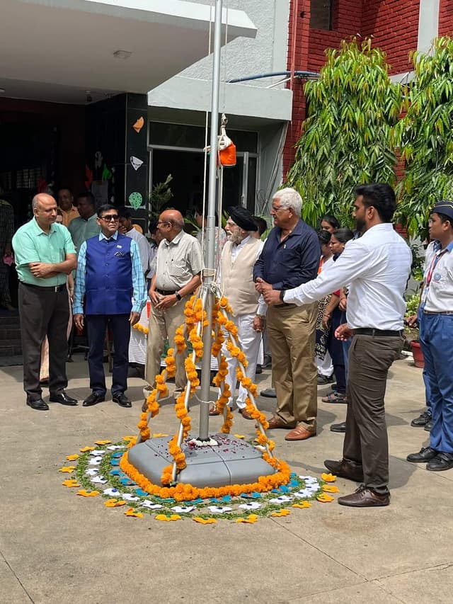 Lions Public School Gallery 21