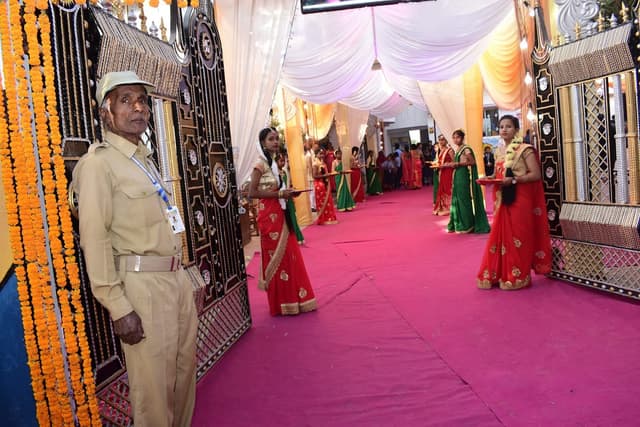 Reliable World School Gallery 32