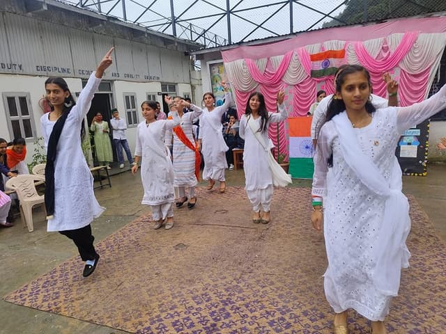 Satya Prakash Memorial Model High School Gallery 36