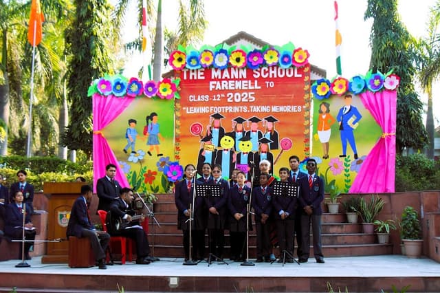 The Mann School Gallery 7