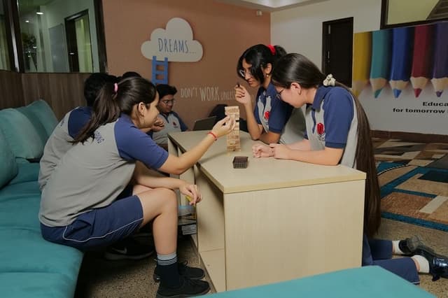 Excelsior American School Gallery 3