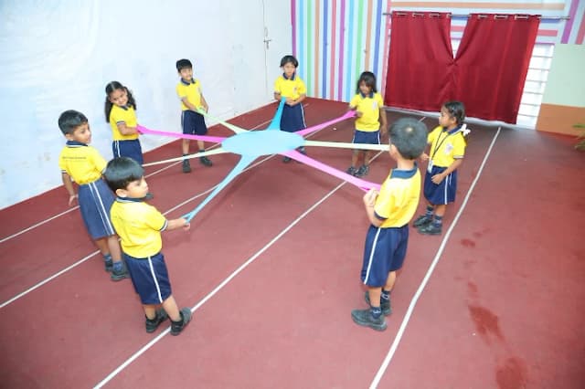 Solitaire Global School Gallery 11